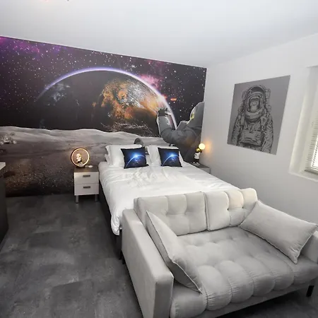 Lunar, Proche Frontiere Basel, Free Parking Apartament